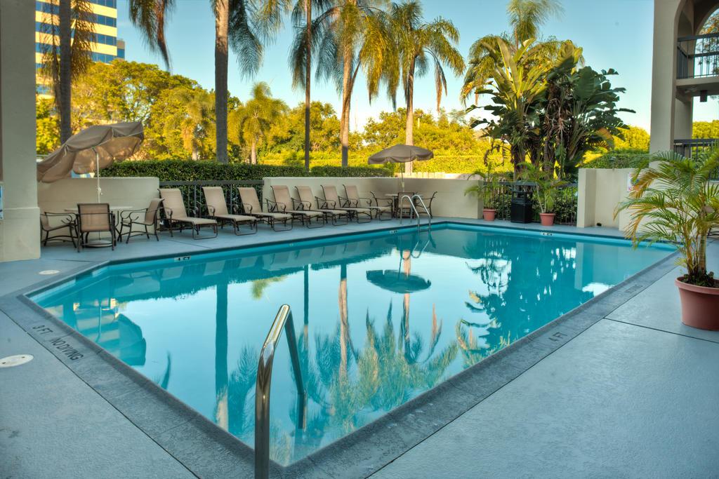 Quality Inn Palm Beach International Airport Уэст-Палм-Бич Экстерьер фото